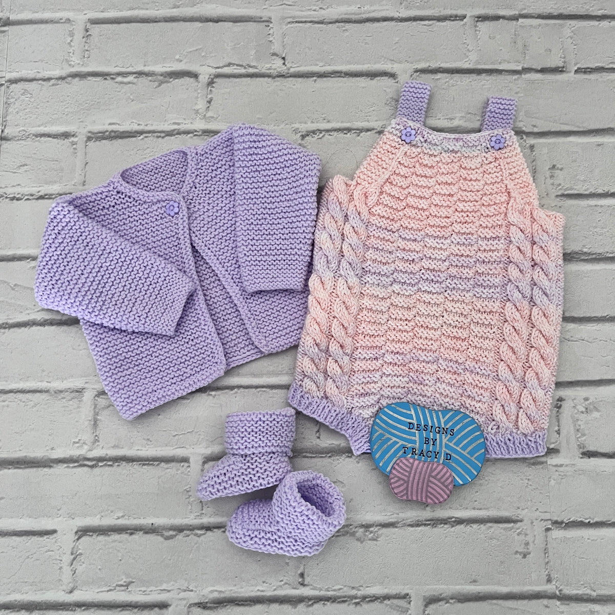 Honey Baby Knitting Pattern 2 sizes - Download – Designs By Tracy D