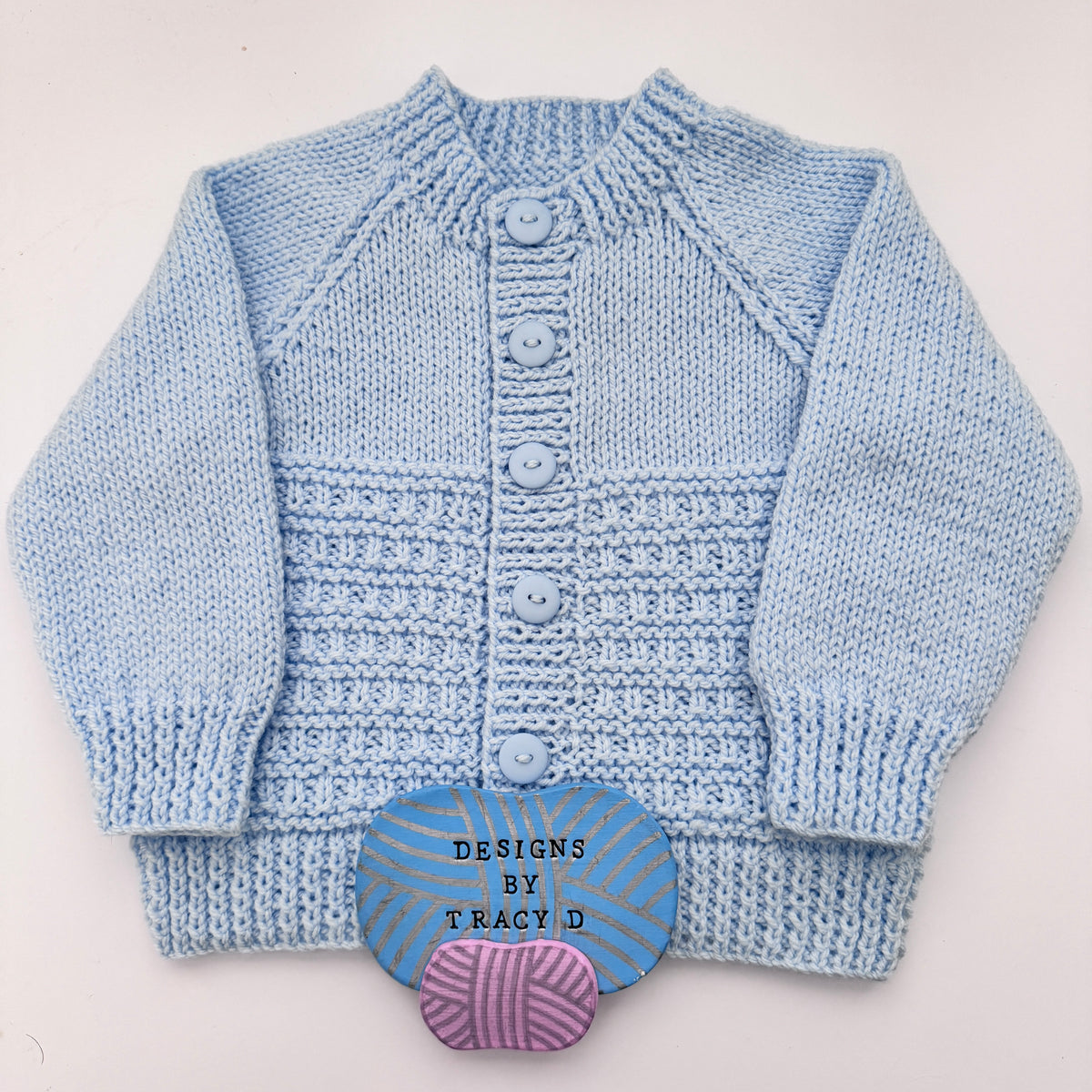 Katie Unisex Baby Knitting Pattern in 4 sizes - Download – Designs By ...